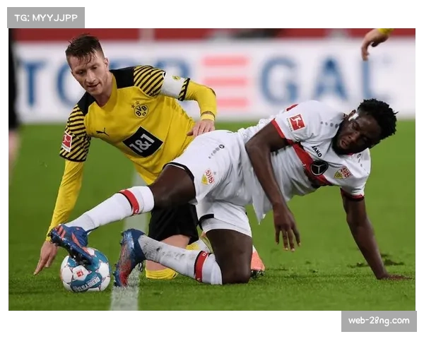 亚特兰大主场4-1逆转多特蒙德，总比分4-3晋级欧冠16强，成意甲独苗